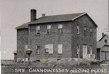 SRS chanoinesses des cinq plaies, Canonesses of the five wounds